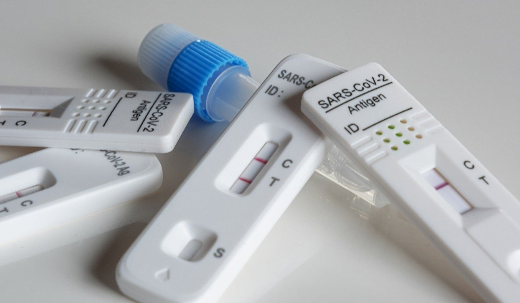 Lateral flow rapid antigen tests for covid-19